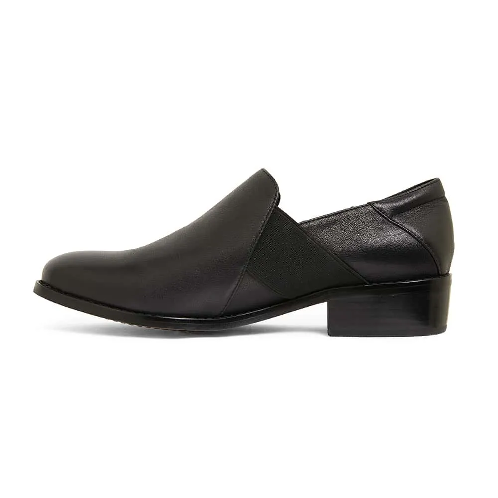 Baron Heel in Black Leather