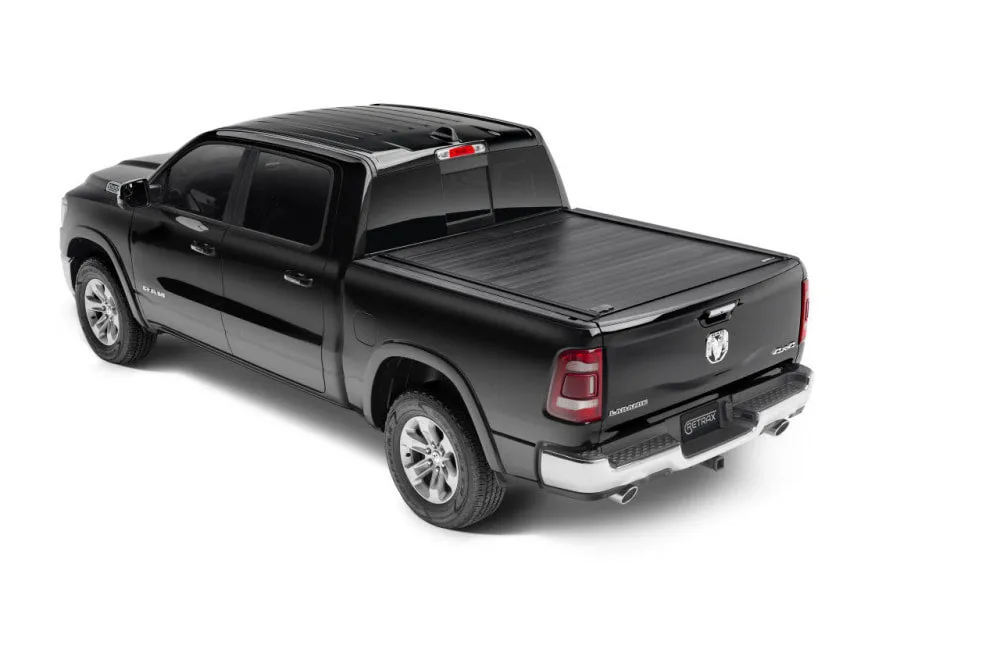 RetraxONE MX Manual Retractable Tonneau Cover | Chevrolet / Ford / Isuzu / Mazda / Nissan / Ram / Toyota / Volkswagen